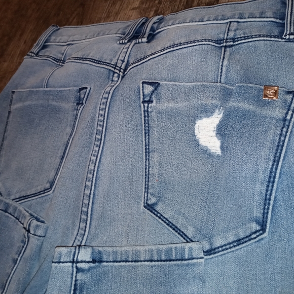 Bebe Jeans - Picture 4 of 5